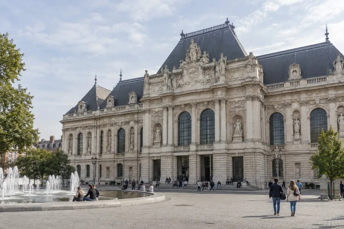 Musée à visiter à Lille : façade du Palais des Beaux-Arts