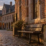 Musée comtesse lille : façade flamande et cour de l’Hospice Comtesse